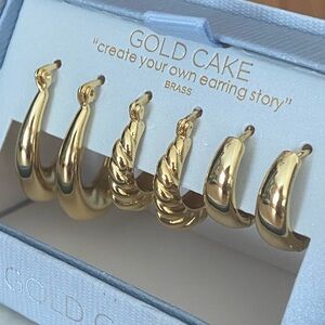 Gold Cake Brass Hoop Earrings Set